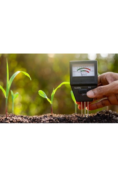 Сульфат алюмінію для підкислення ґрунту рослин.